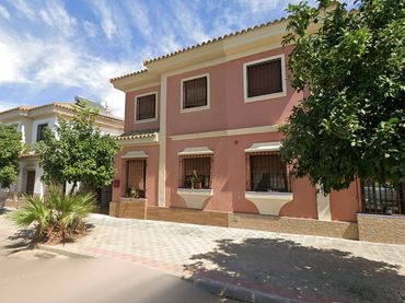 Casa in vendita a Calle MAESTRO JOSE PEREZ HIDALGO
