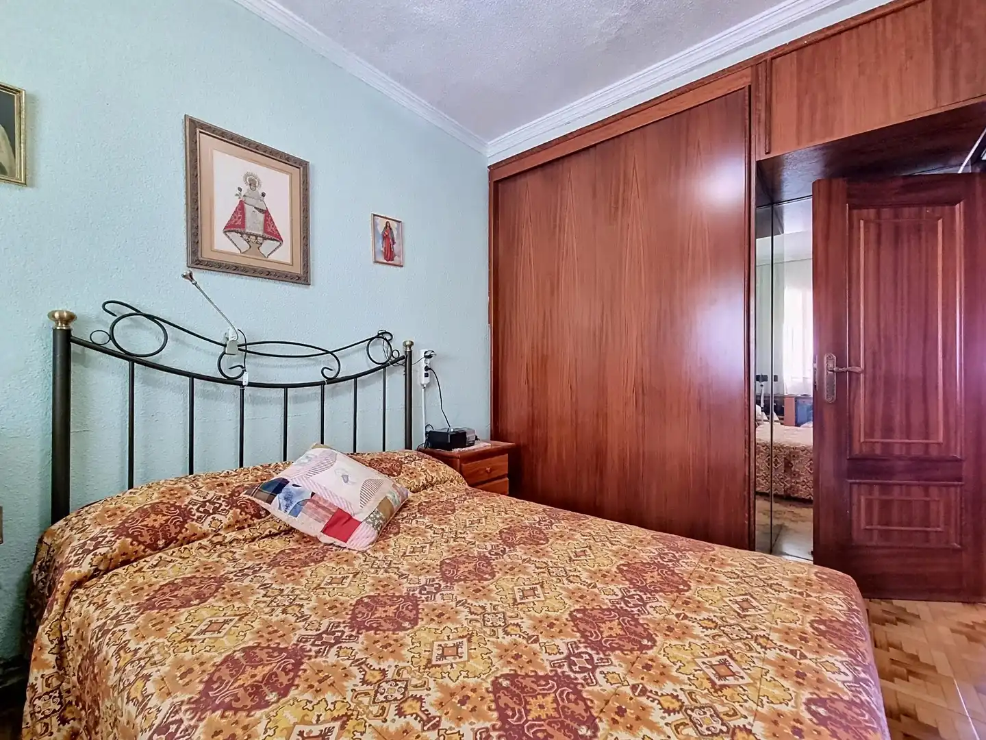 Bedroom of Flat for sale in Madrid  with Air Conditioner, Heating and Furnished