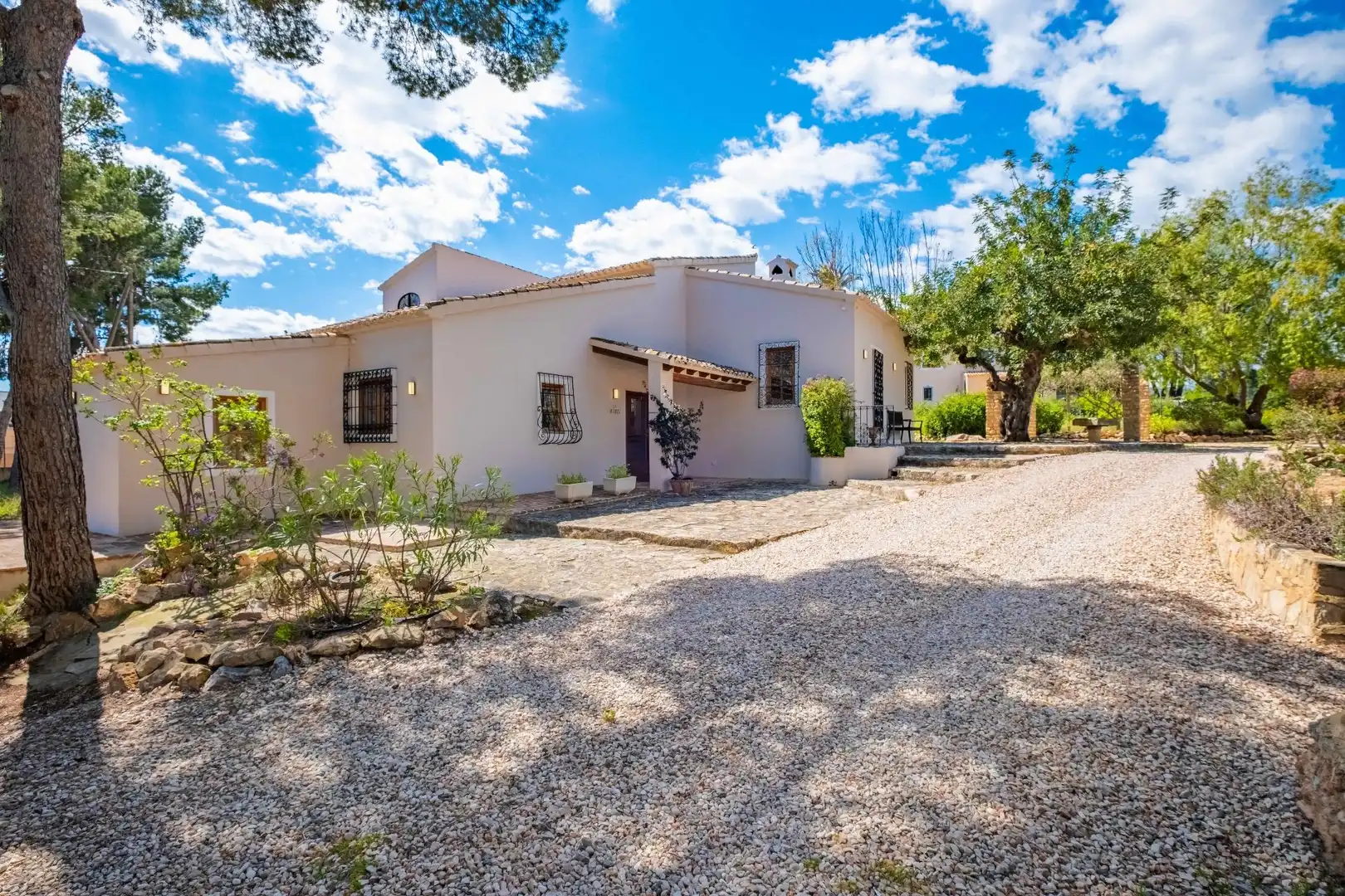Exterior view of Houses for sale in L'Alfàs del Pi  with Air Conditioner, Heating and Private garden