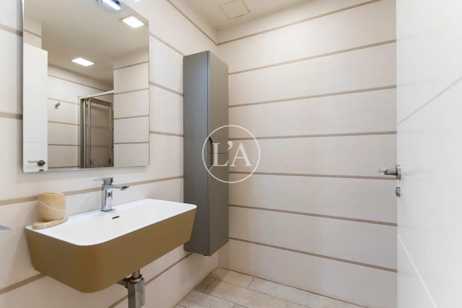 Semi-detached house with terrace for sale in Carrer d'Alexandre Galí, imagen 25