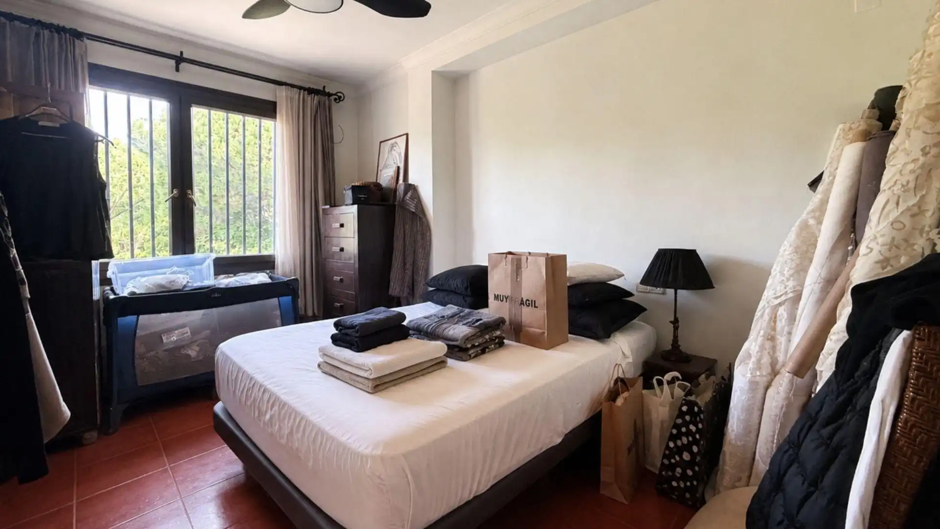 Habitación de Casa o chalet en venta en Petrer con Aire acondicionado, Calefacción y Jardín privado