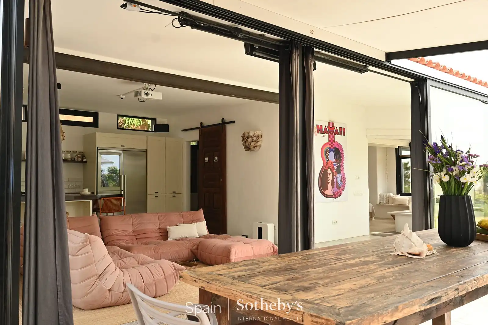 Sala d'estar de Casa o xalet en venda en Los Llanos de Aridane amb Aire condicionat, Calefacció i Jardí privat
