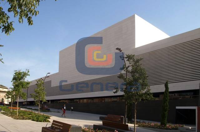 Piso en Venta en Altozano - Conde Lumiares