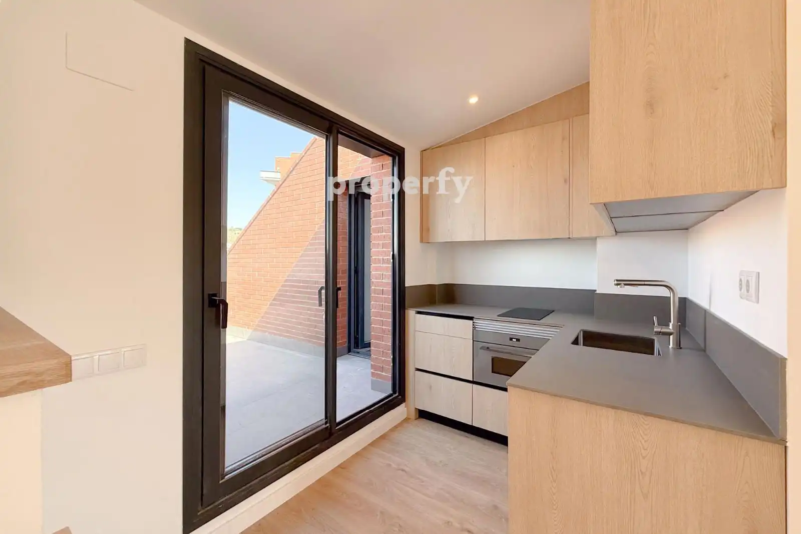 Küche von Maisonette zum Verkauf in Badalona mit Klimaanlage, Heizung und Parkett