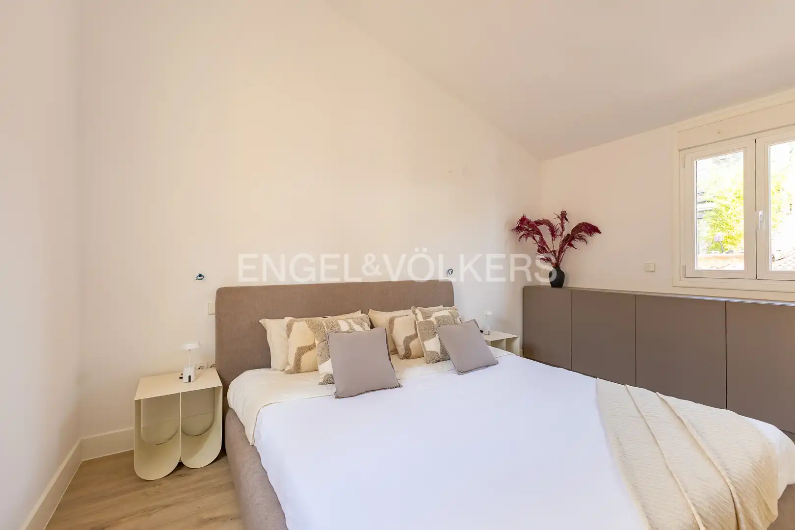 Bedroom of Attic for sale in Madrid  with Air Conditioner, Heating and Parquet flooring