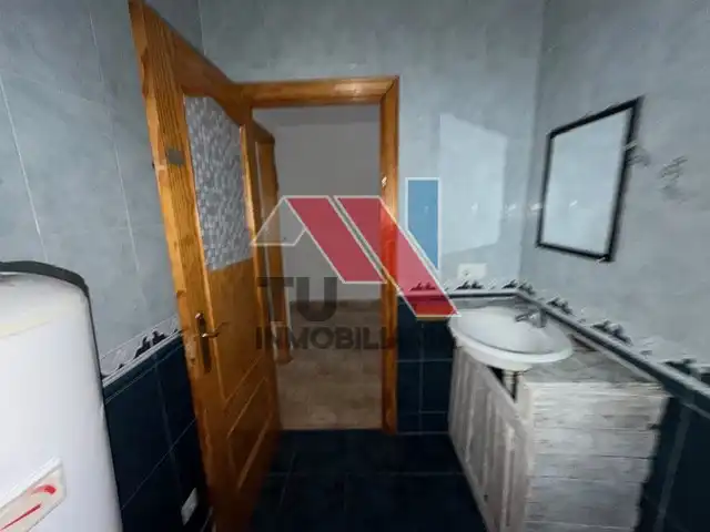 Bathroom of Houses for sale in Huecas  with Storage room, Swimming Pool and Alarm