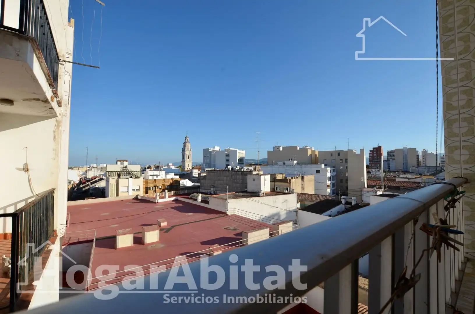 Vista exterior de Piso en venta en Gandia con Terraza, Trastero y Amueblado