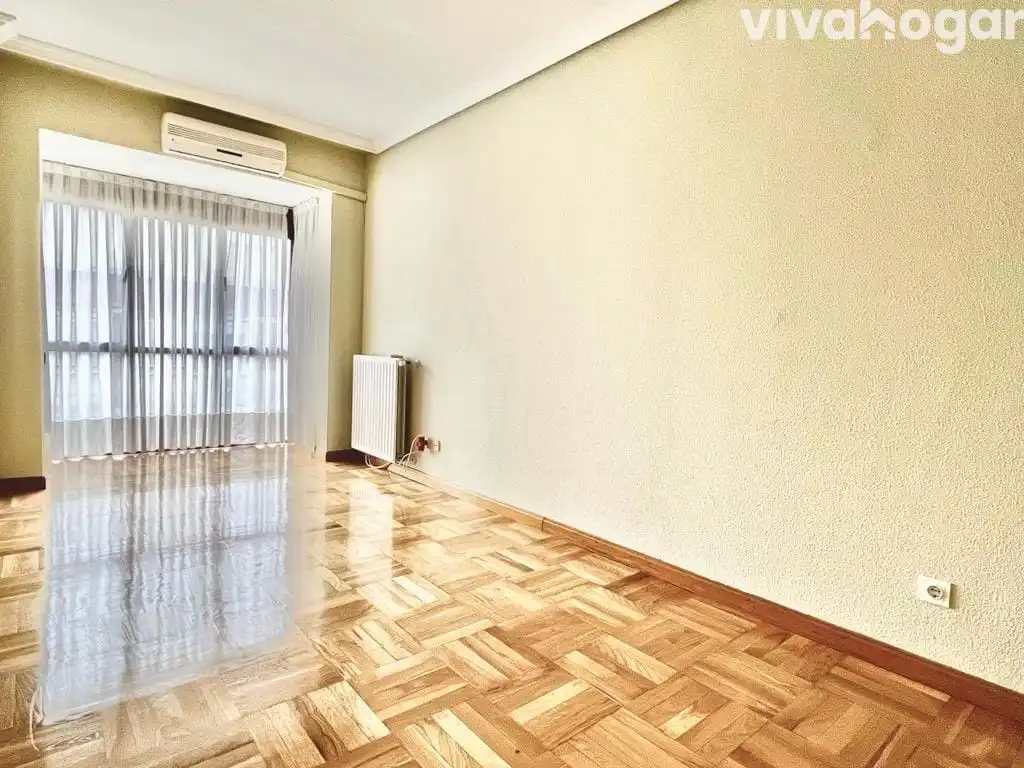 Sala de estar de Piso de alquiler en Madrid con Aire acondicionado y Calefacción