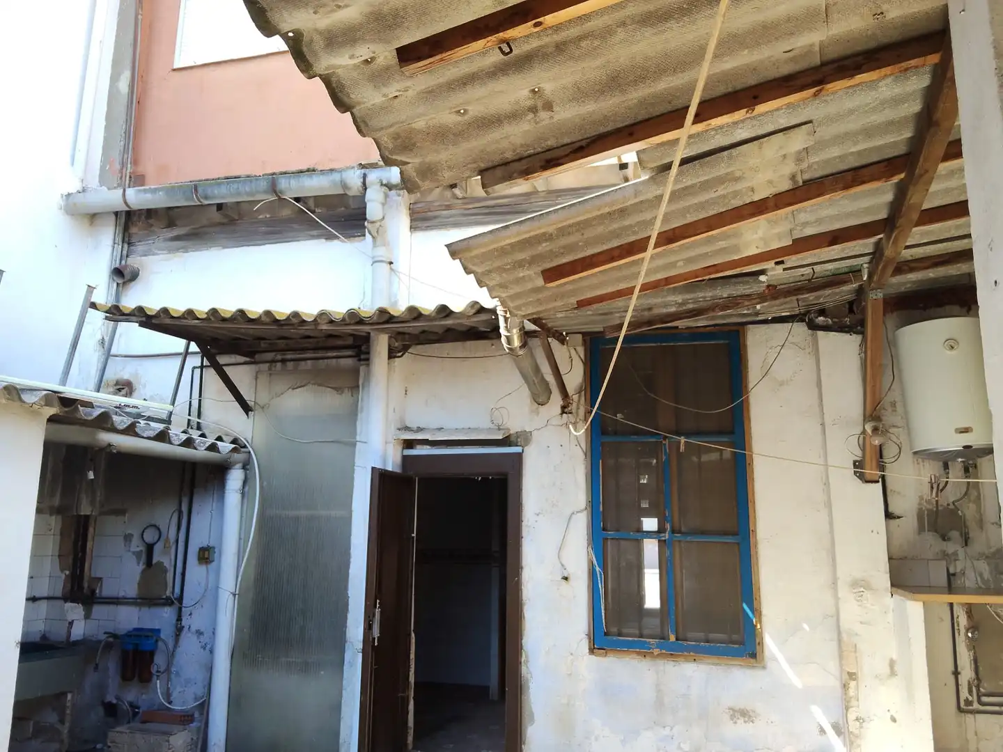 Vista exterior de Casa o chalet en venta en Valencia con Trastero
