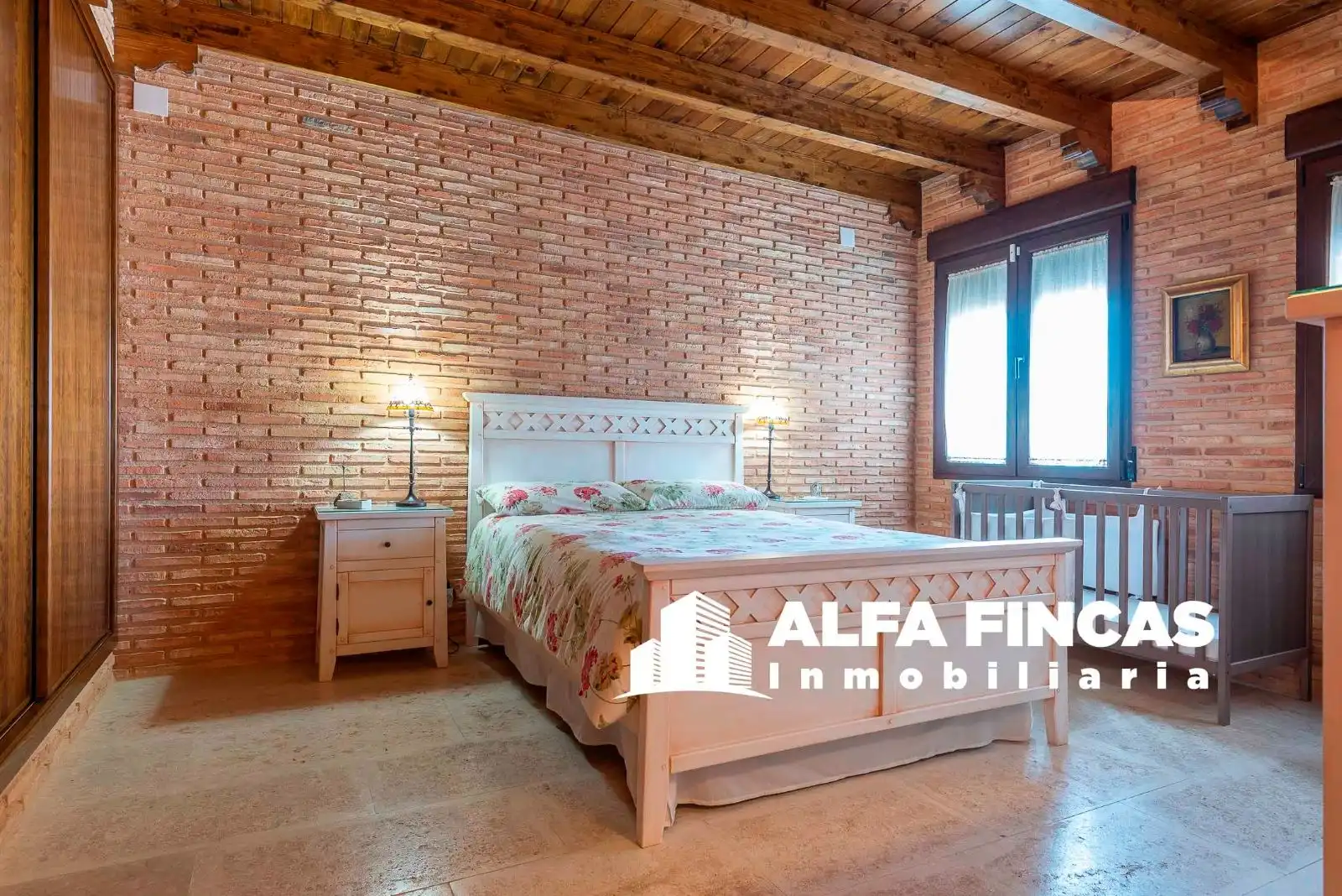 Vista exterior de Casa o chalet en venta en Vara de Rey con Calefacción, Terraza y Piscina