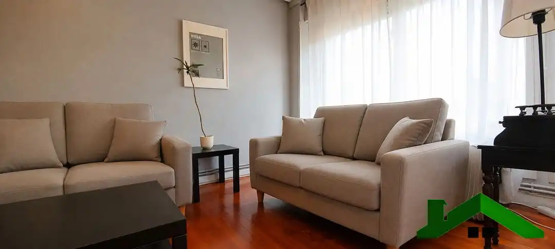 Living room of Flat for rent in Bilbao   with Heating and Balcony