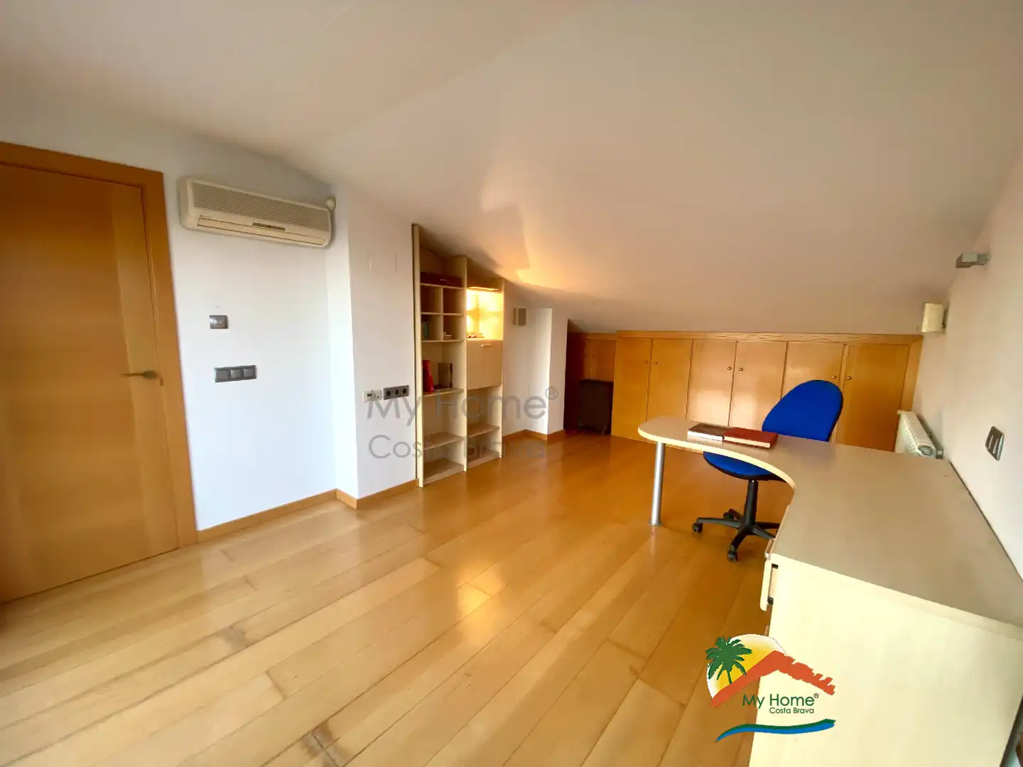 Houses for sale in Blanes  with Air Conditioner, Heating and Private garden