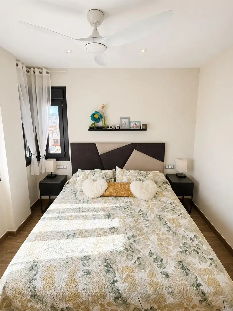 Habitación de Casa o chalet en venta en Málaga con Aire acondicionado, Calefacción y Jardín privado