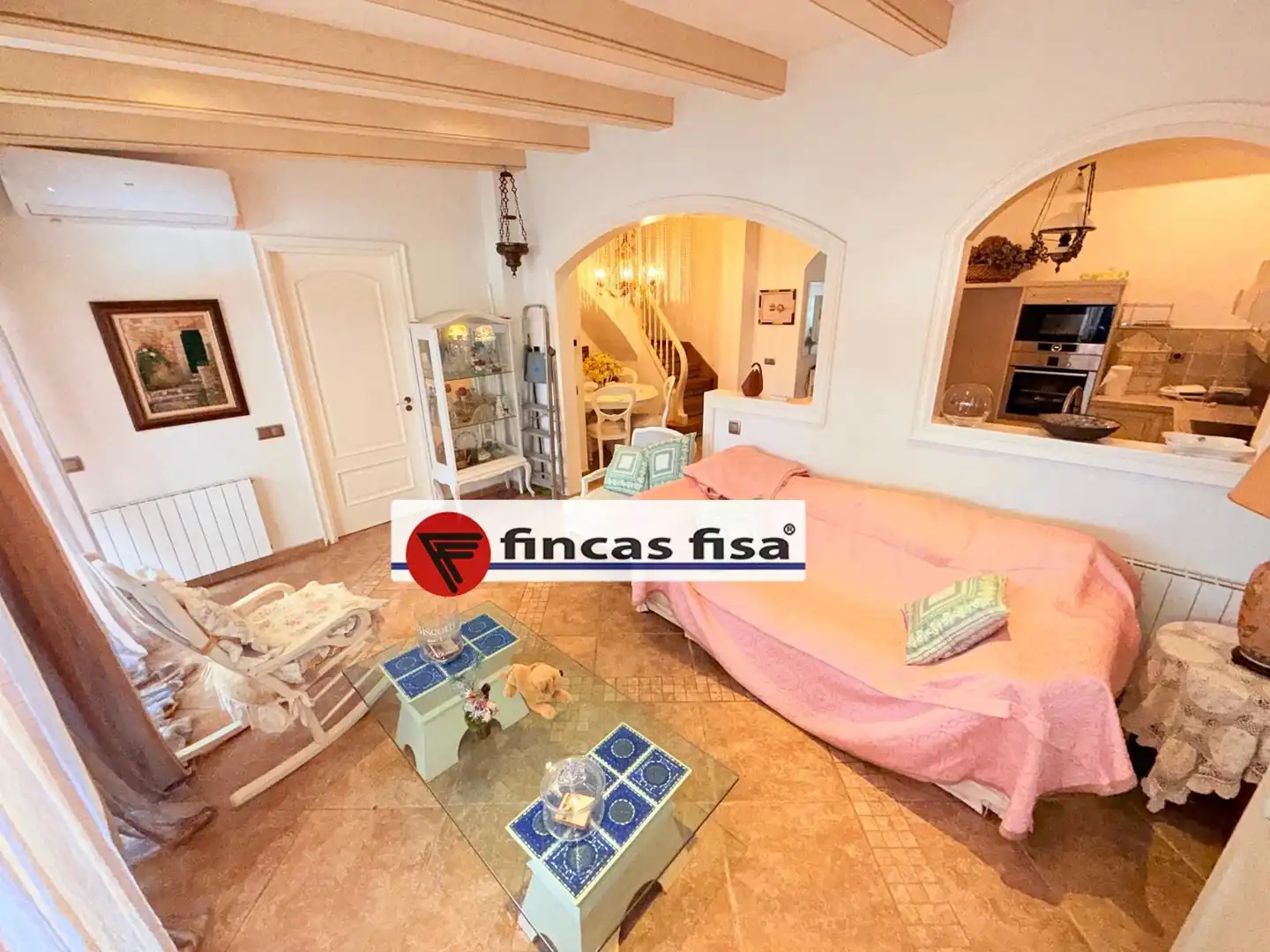 Sala d'estar de Casa adosada en venda en Premià de Mar amb Aire condicionat, Calefacció i Jardí privat