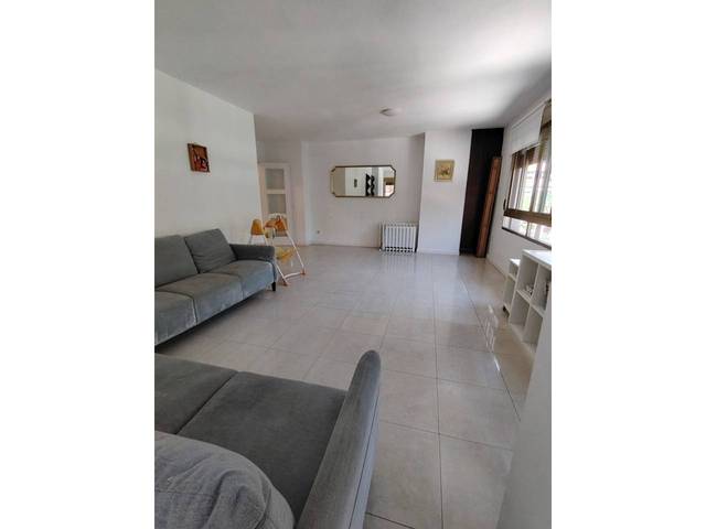 Piso en Venta en Avenida Juan Carlos I en Santiago