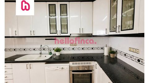 Foto 4 de Casa adosada en venta en Calle Vallès, Llefià, Badalona