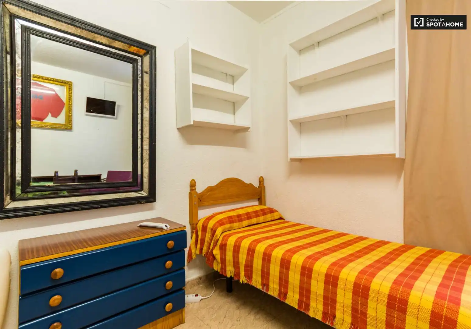 Room in Universidad - Malasaña