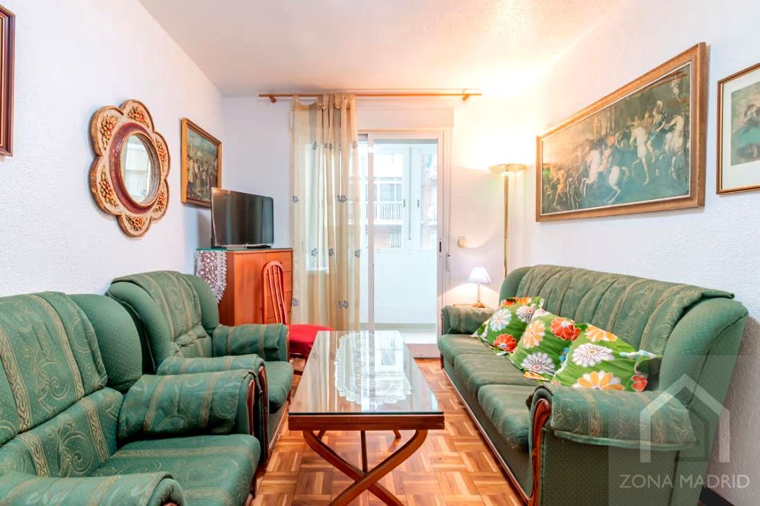 Living room of Flat for sale in  Madrid Capital  with Terrace
