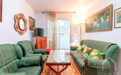 Living room of Flat for sale in  Madrid Capital  with Terrace