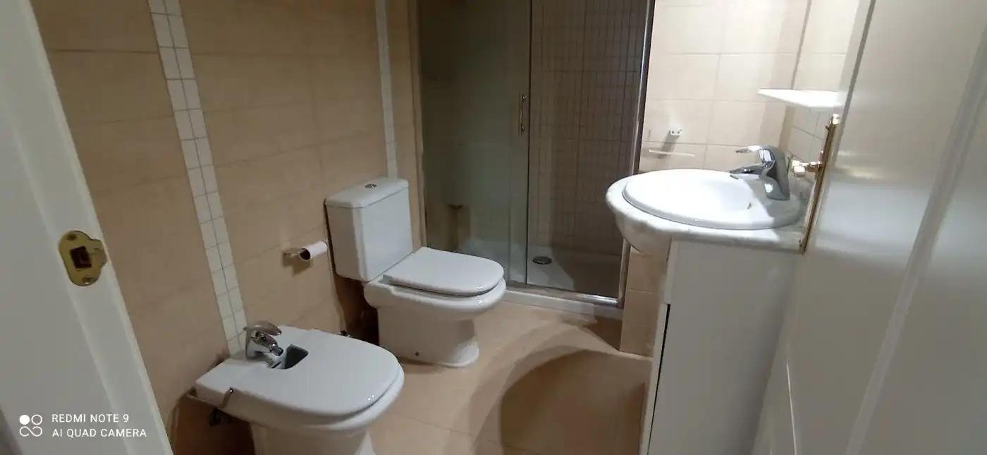 Bathroom of Flat for rent in Alicante / Alacant  with Air Conditioner, Heating and Balcony
