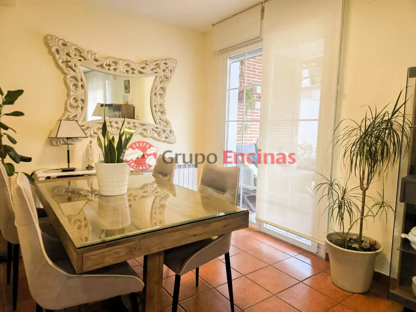 Comedor de Casa o chalet en venta en Parla con Aire acondicionado, Calefacción y Jardín privado