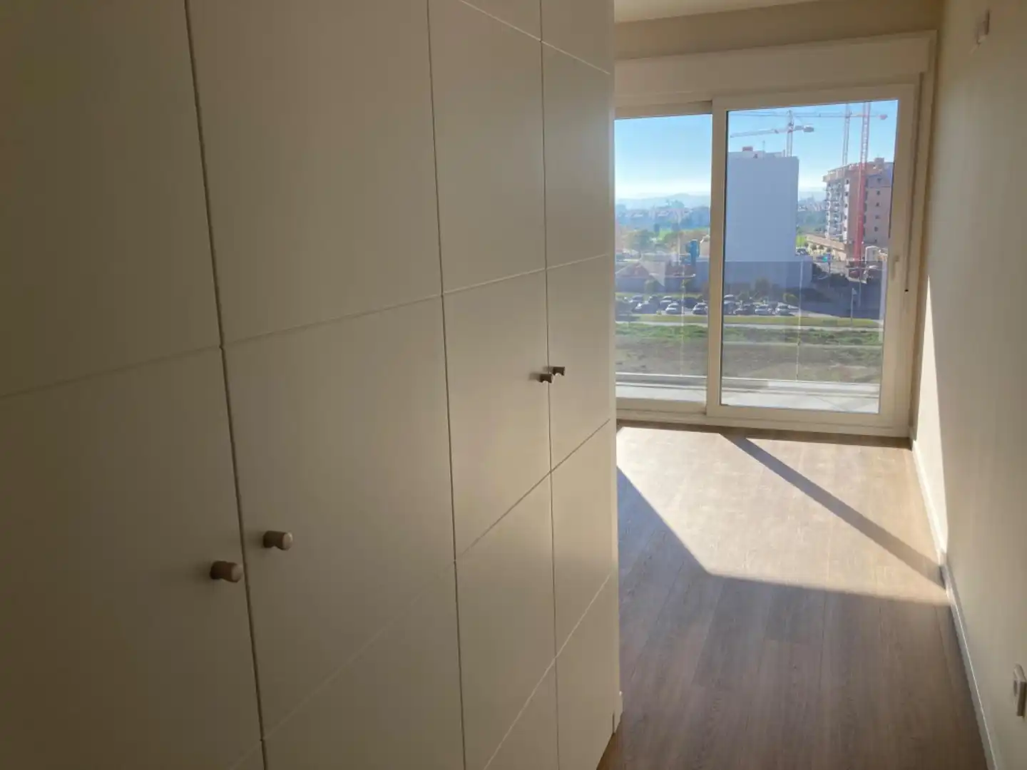 Flat for rent in Poniente-Norte - Miralbaida - Parque Azahara