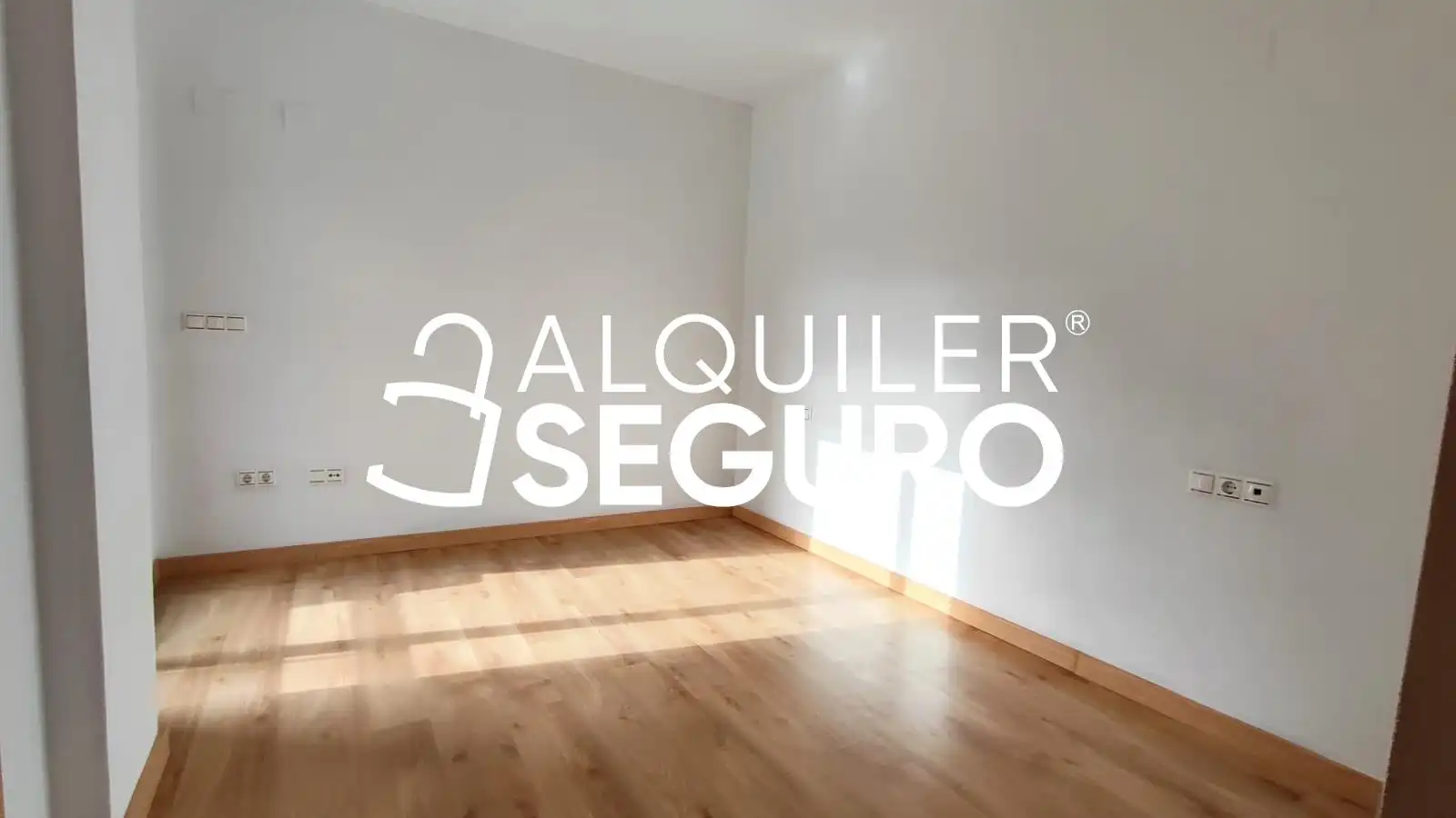 Habitación de Piso de alquiler en Paterna con Aire acondicionado, Calefacción y Terraza