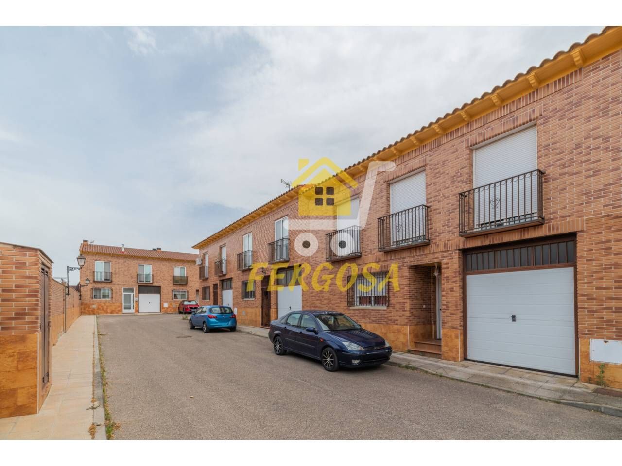 Exterior view of Single-family semi-detached for sale in Novés  with Private garden