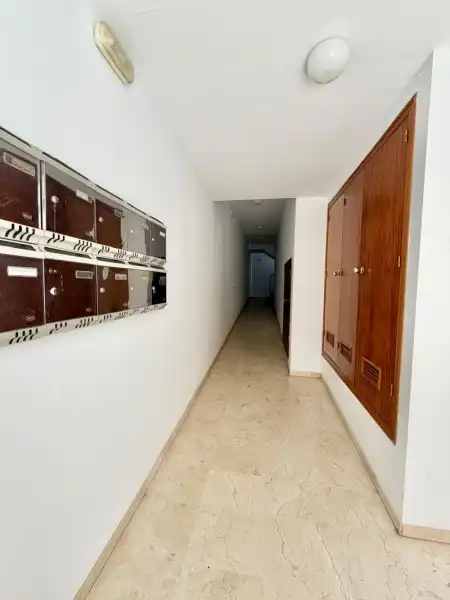 Ground floor for sale in Campillos  with Air Conditioner, Washing machine and Microwave