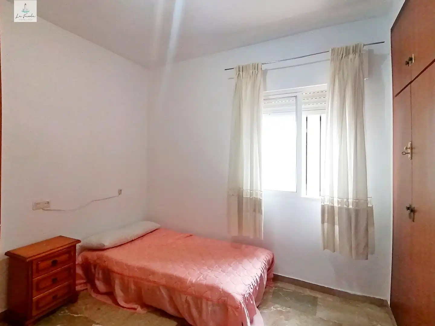 Schlafzimmer von Einfamilien-Reihenhaus zum Verkauf in Cártama mit Klimaanlage und Abstellraum