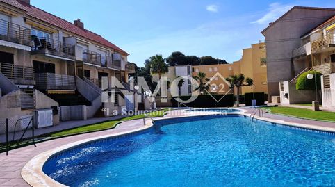 DÚPLEX CON TERRAZA, PISCINA Y LICENCIA TURÍSTICA EN CAMBRILS