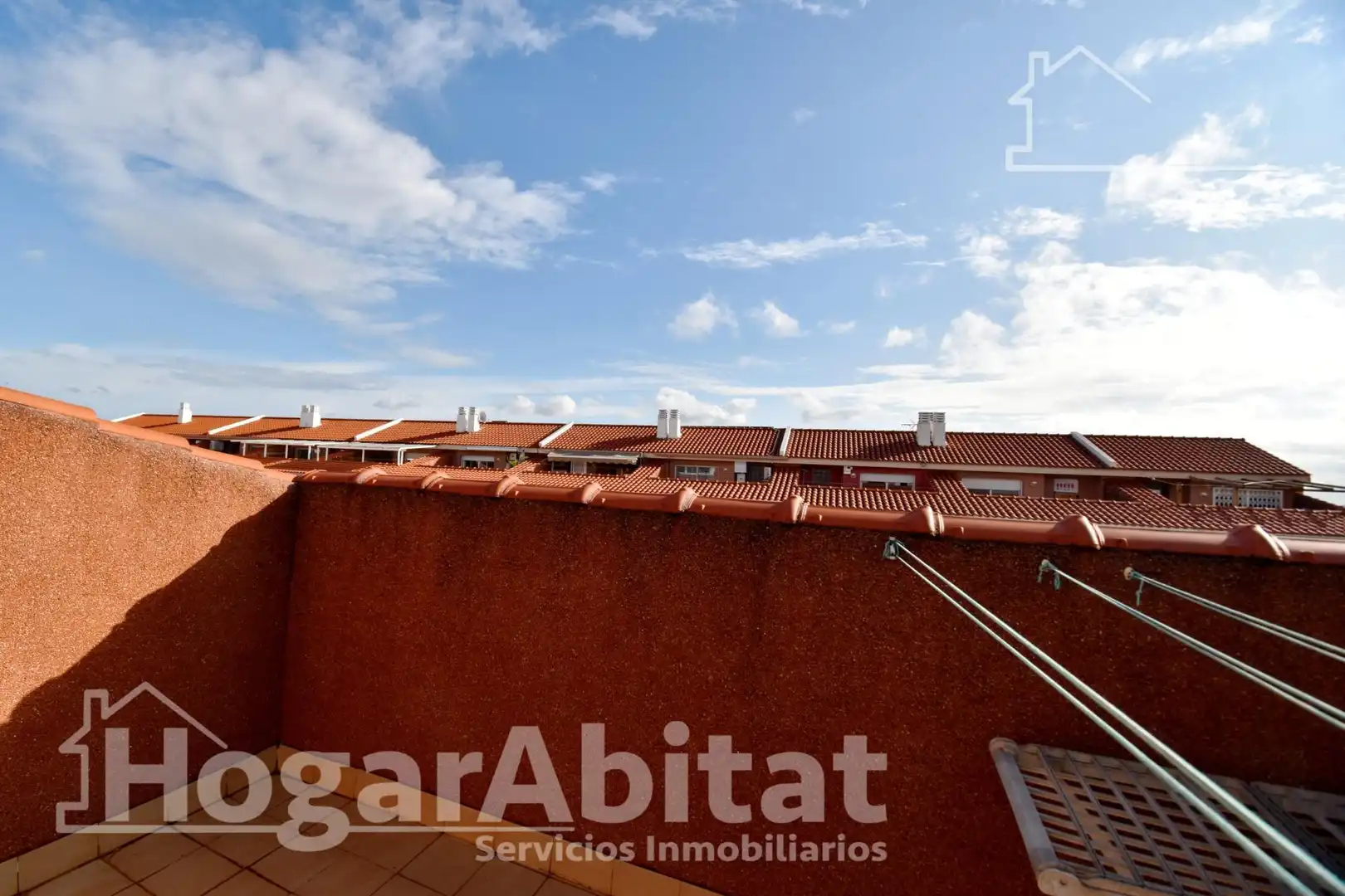Vista exterior de Casa adosada en venda en Vila-real amb Aire condicionat, Calefacció i Terrassa