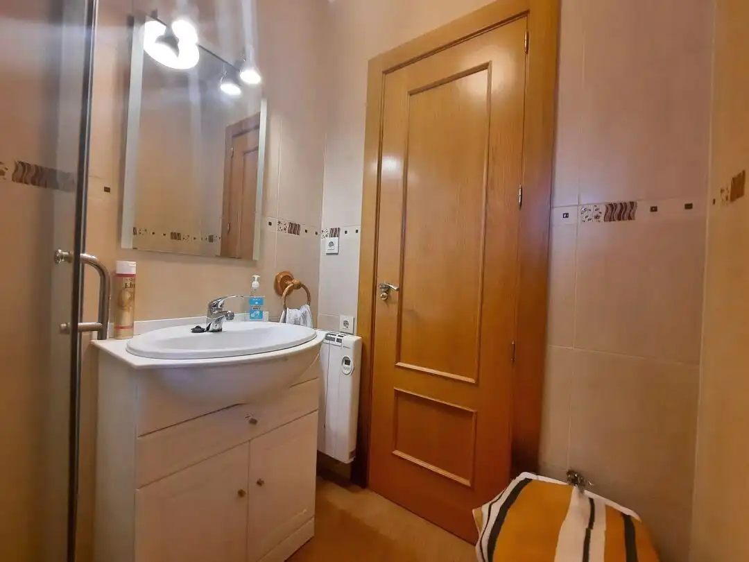 Badezimmer von Haus oder Chalet zum Verkauf in Escalona mit Klimaanlage, Heizung und Abstellraum