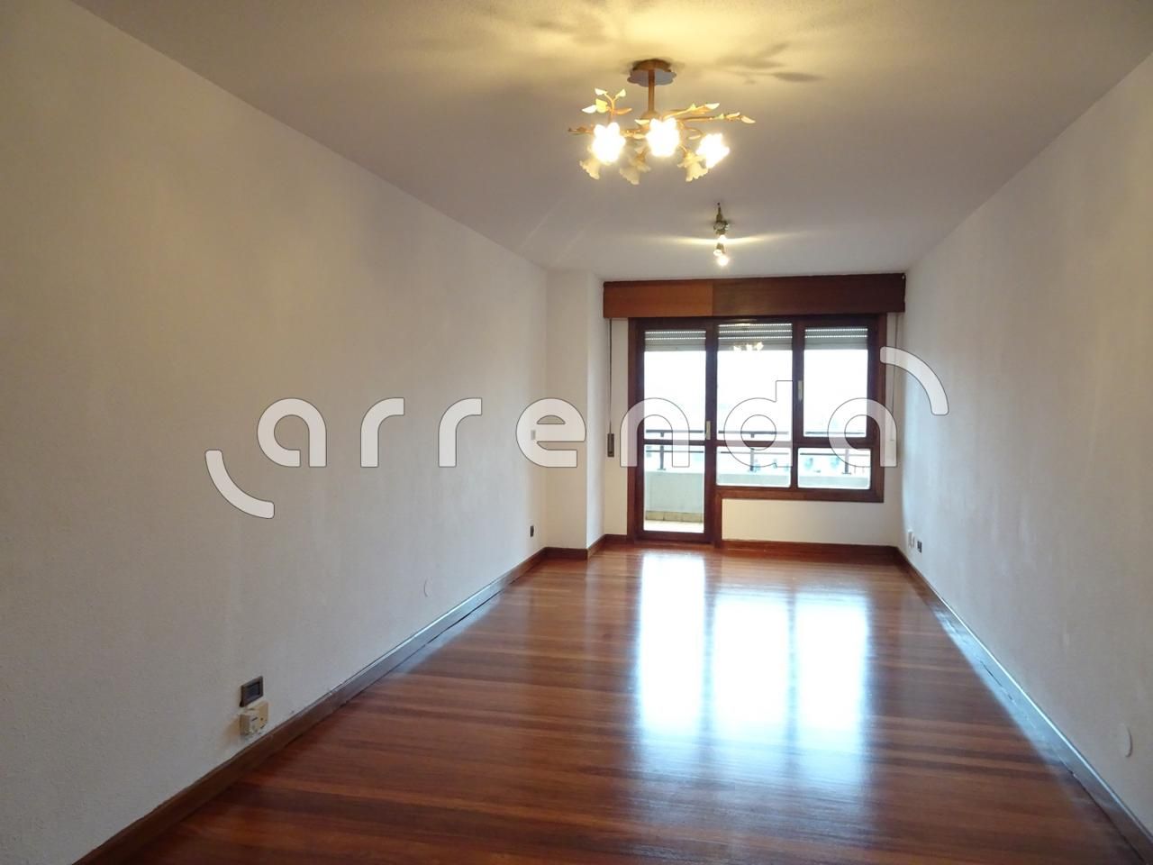 Living room of Flat to rent in Santander  with Heating, Parquet flooring and Terrace