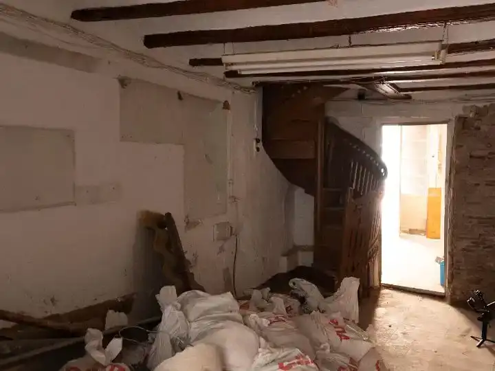Flat for sale in  Valencia Capital  with Balcony