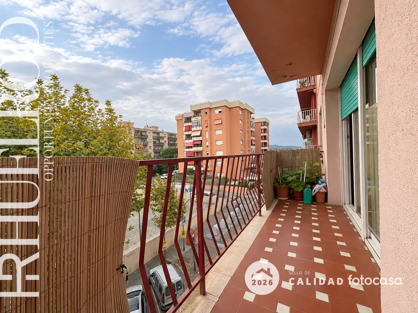 Vista exterior de Pis en venda en Vilassar de Mar amb Forn, Balcó i Internet