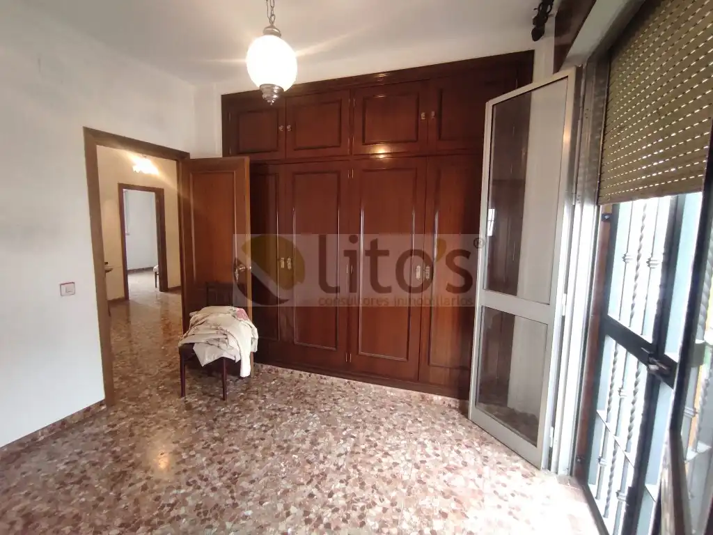 Casa adosada en venda en Dos Hermanas