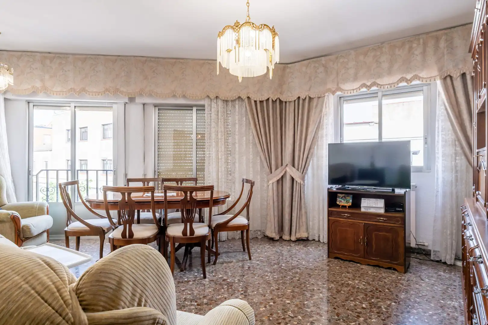 Casa o chalet en venta en Calle OSA MAYOR, 40, Valdefierro