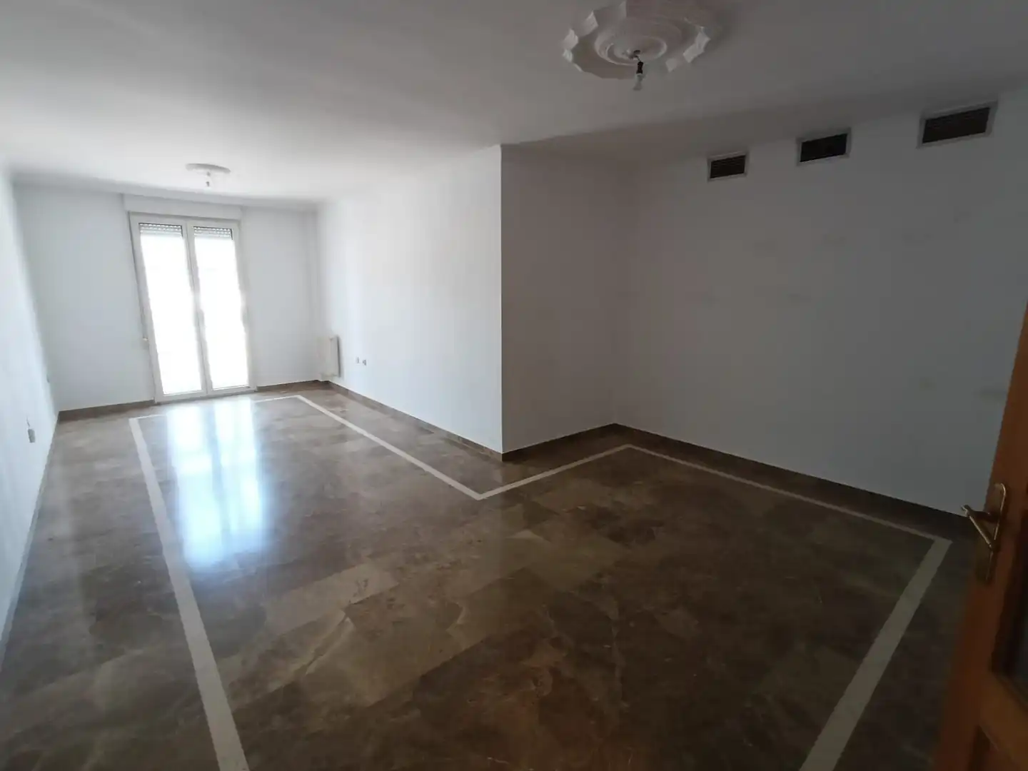 Piso en venta en Antequera con Aire acondicionado, Calefacción y Balcón