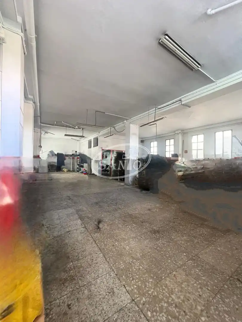 Local comercial en venda a Sur