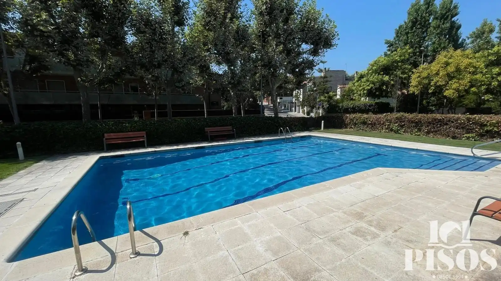 Piscina de Piso de alquiler en Sant Cugat del Vallès con Calefacción, Parquet y Terraza