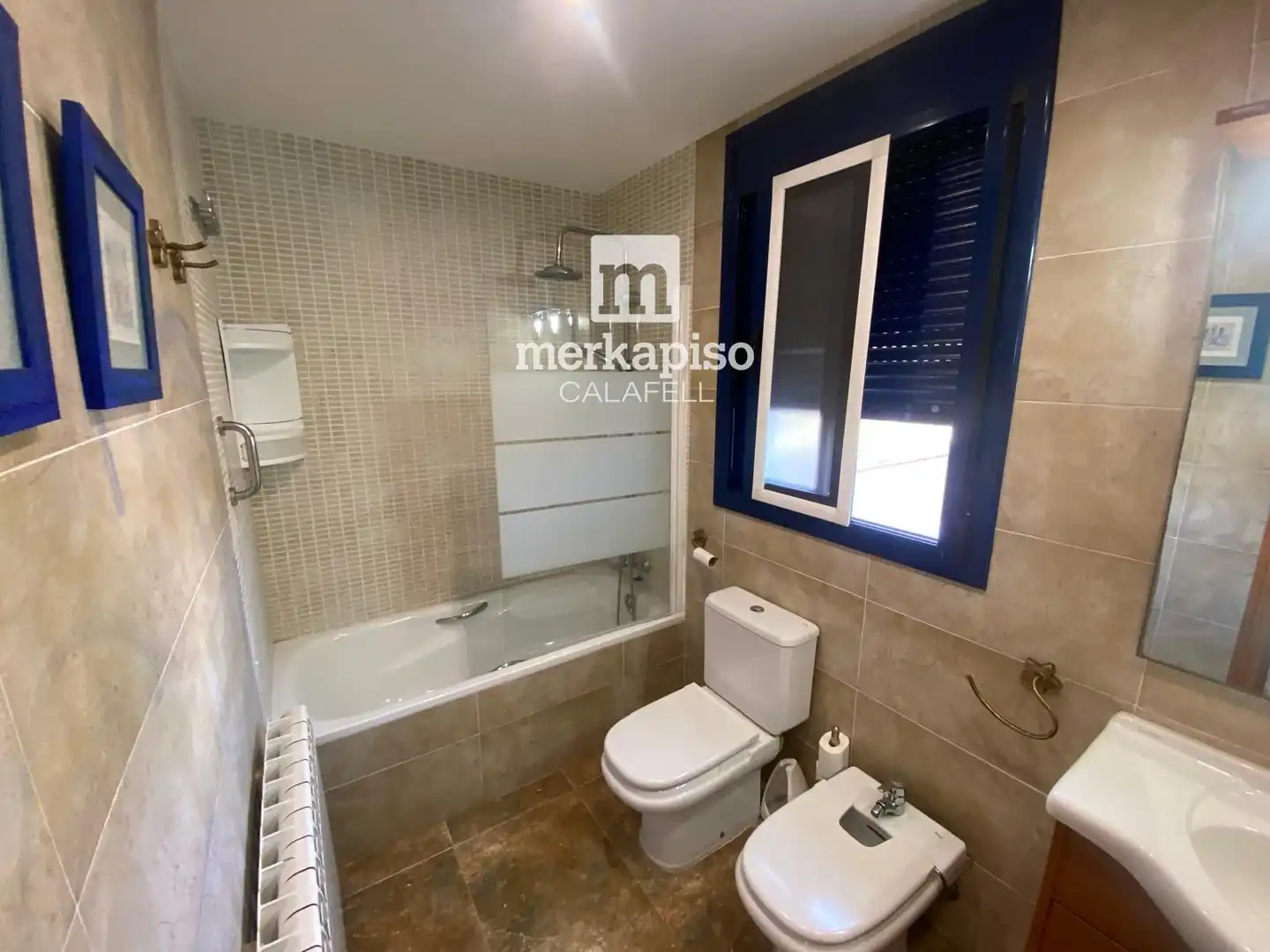 Baño de Casa adosada de alquiler en Calafell con Calefacción, Terraza y Amueblado