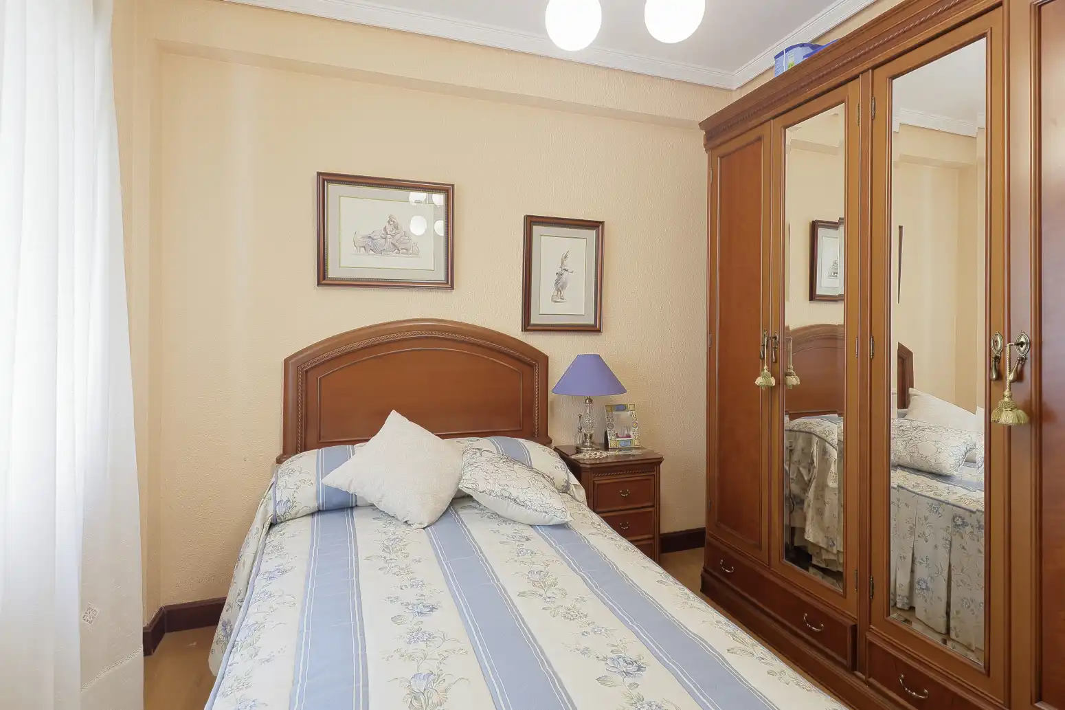 Schlafzimmer von Wohnung zum Verkauf in Gijón  mit Heizung und Möbliert