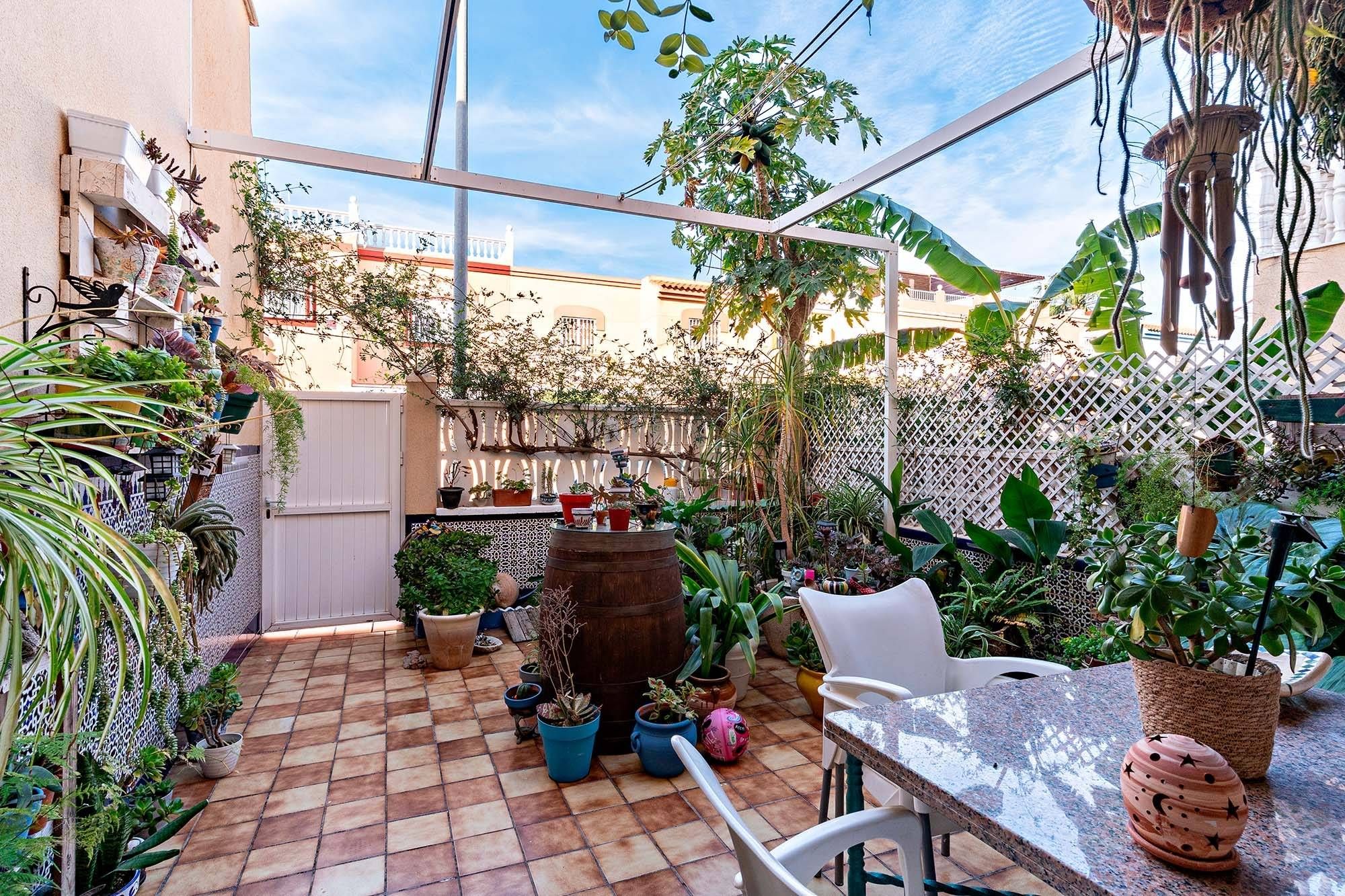 Terrassa de Casa o xalet en venda en Roquetas de Mar amb Aire condicionat, Calefacció i Jardí privat