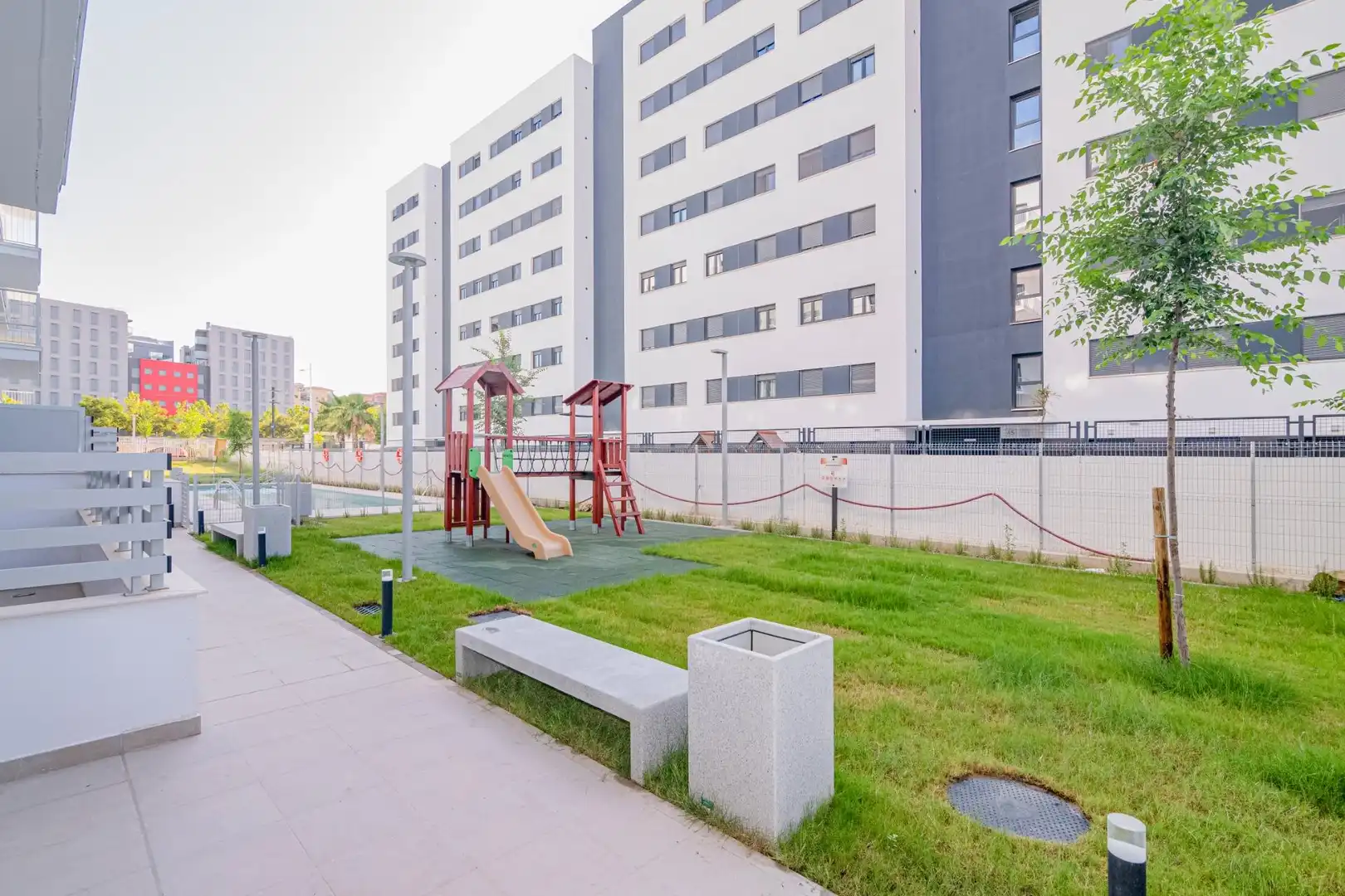 Vista exterior de Pis en venda en Granada amb Aire condicionat, Calefacció i Terrassa
