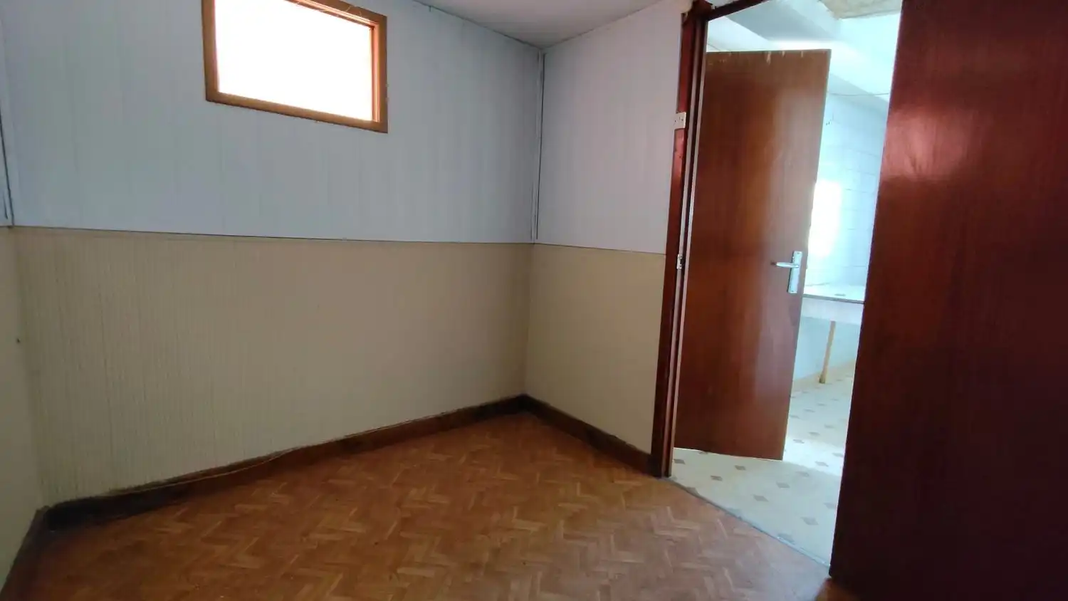 Dormitori de Casa o xalet en venda en San Martín del Rey Aurelio amb Piscina