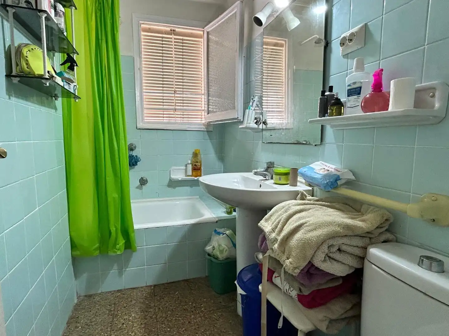 Badezimmer von Wohnungen zum Verkauf in Gandia mit Möbliert und Balkon