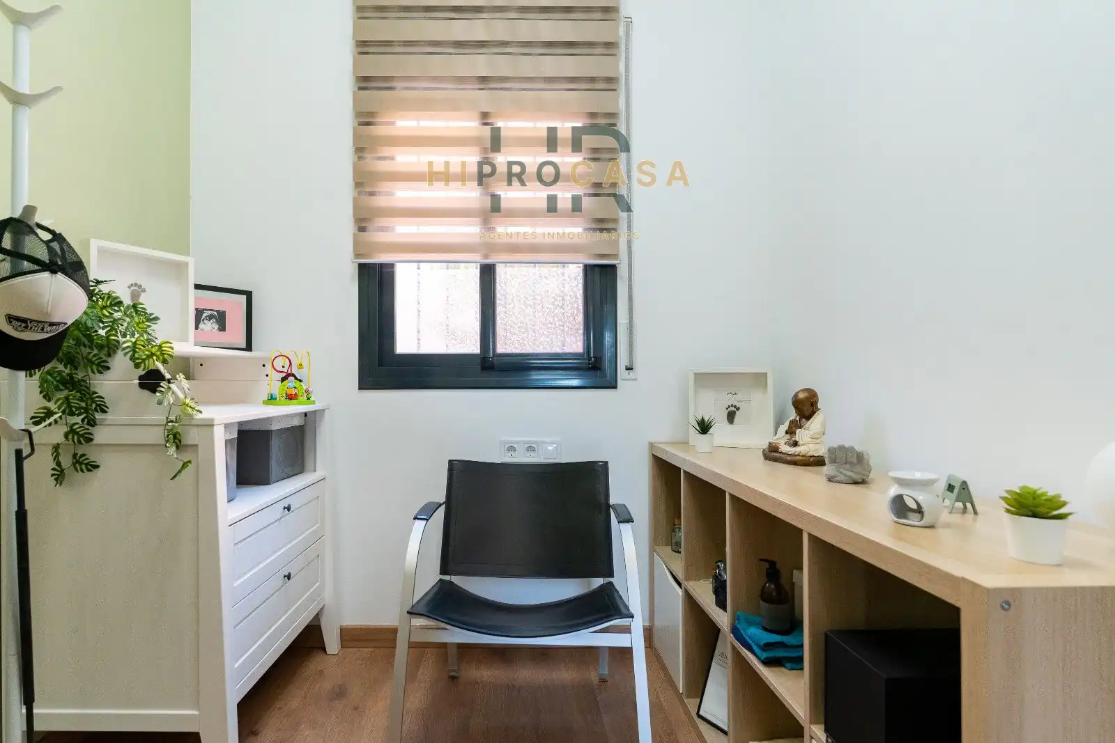Bedroom of Flat for sale in Vinyols i els Arcs  with Air Conditioner, Heating and Storage room