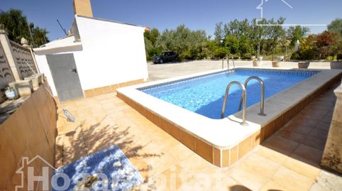 CHALET RÚSTICO CON PISCINA, TRASTERO Y GARAJE, imagen 2
