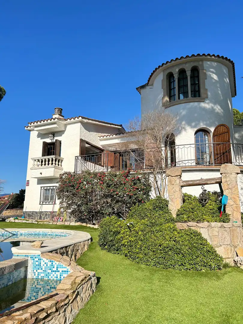 Vista exterior de Casa o chalet en venta en Santa Coloma de Farners con Calefacción, Jardín privado y Terraza